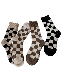 Custom New Wholesale Men's Spandex/Nylon Digital Printing Crew <b>Socks</b> Breathable Double Color Casual Sports Wear - Product Image 4