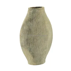 Jarrón de Flores Cuadrado de Metal Transparente de Alta Gama, Decoración de Mesa para Hoteles de Lujo, Exportación al por Mayor, Fabricante Zahid Exports India Big - Product Image 1