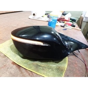 ชุดกระจกมองข้างด้านขวาของรถยนต์ Equus รุ่น OEM มือสอง รหัส 876203N520 - Product Image 1