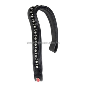 Diadema para caballo hecha a mano de cuero genuino negro, decorada con pequeñas cadenas de cristales blancos y negros brillantes. - Product Image 2