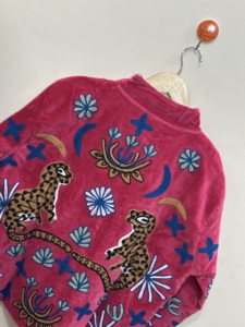 Veste d'hiver unisexe en velours avec broderie main motif tigre, style Suzani, en coton tricoté écologique et respirant, col rond, manches longues - Product Image 3