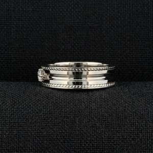 Elegante Anillo de Diamantes en Oro Blanco de 8k para Mujer, con Engaste Delicado, Certificado IGI, Joyería de Lujo para Fiestas y Regalo de Aniversario - Product Image 4