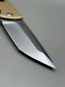 Cuchillo Plegable de Acero Hecho a Mano con Mango G10 Color Bronceado y Hoja Bicolor, Funda de Cuero, Cuchillos de Supervivencia al por Mayor, Pasha Enterprises - Product Image 2