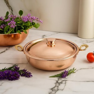 Casserole en cuivre artisanale, finition martelée, design vintage, forme ronde, diamètre 22 cm, avec couvercle, ustensile de cuisine en métal durable - Product Image 3