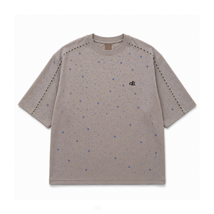 Camiseta de mujer con pedrería dispersa, logo personalizado, hombros caídos, estilo streetwear moderno, DTG, oversize, azul rey, top con pedrería - Product Image 3