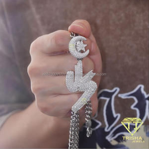 Colgante de luna creciente y rayo con diamante moissanita, diseño completamente detallado con piedras, joyería moderna de hip hop para hombre - Product Image 1