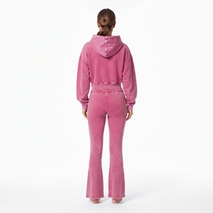 Conjunto de Mujer: Top Corto de Algodón con Efecto Ácido y Hombros Caídos de Manga Larga y Pantalones Jogger de Pierna Ancha, Fabricación al por Mayor con Logotipo Personalizado - Product Image 4