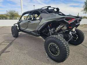 Gran Oferta: Can-Am Maverick R MAX X RC 4WD Manual de 4 Tiempos con Certificación EEC y Smart-Shox, Vehículo Utilitario Side-by-Side en Venta - Product Image 5