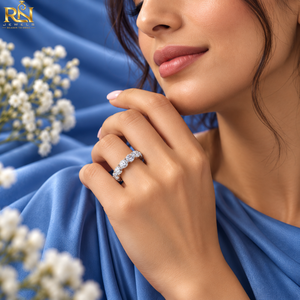 Bague éternelle en diamant de laboratoire DEF taille brillant |   Bague de mariage en or massif 9K 14K 18K à griffes partagées, bijoux fins de luxe à superposer - Product Image 3