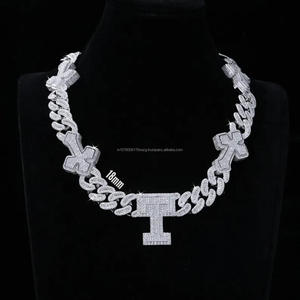 Cadena Cubana Cruzada Personalizada de 18 mm, Plata de Ley 925, Joyería Hip Hop Brillante con Incrustaciones de Diamantes Moissanite - Product Image 1