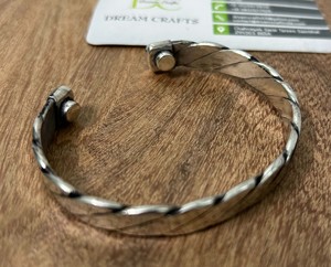 Bracelet manchette ajustable pour femme en fil torsadé tressé, en métal plaqué argent, tendance, sans nickel, inaltérable, taille unique, bijou pour elle - Product Image 4