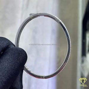 กำไลข้อมือแฟชั่นโทนสีเงินแบบบาแกตต์ตัด VVS ประดับเพชรแนวฮิปฮอปเย็น - Product Image 2