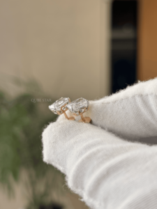 Pendientes de Diamantes Cultivados en Laboratorio con Corte Radiante de 1.657 ct en Oro de 18k, Diseño Heart Gallery, Joyería Fina, Regalo de Aniversario de Bodas, Venta al Por Mayor - Product Image 4