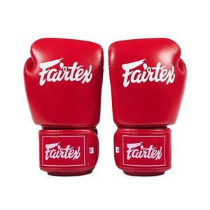 ถุงมือชกมวย Fairtex สีแดงคุณภาพสูง หนังวัวแท้ สำหรับฝึกซ้อม ผลิตตามสั่ง น้ำหนักเบา ระบายอากาศได้ดี เหมาะสำหรับการต่อสู้ - Product Image 2