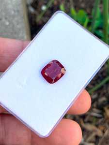 Turmalina Rubelita Roja Natural Certificada IGI, Corte Cojín Ligero, Gema Suelta para Fabricación de Joyería al por Mayor, Proveedor OEM Personalizado - Product Image 2
