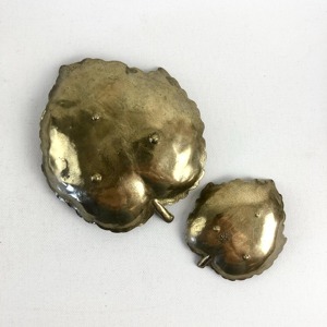 Vintage Leaf Plate <b>Set</b> Gold Finished Ideal For <b>Serving</b> Chocolates Dry Fruits And Small Snacks In Parties And Gatherings - Product Image 4