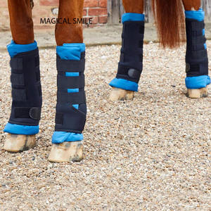 Protégez et soutenez les pattes de votre cheval avec des protections de qualité supérieure. Les bandages magnétiques pour bottes peuvent contribuer à maintenir le bien-être général. - Product Image 3