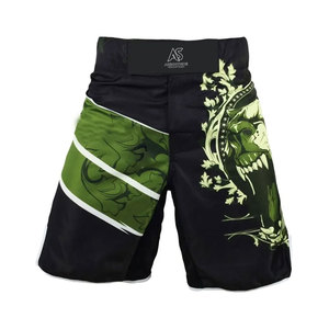 Shorts MMA de haute qualité fabriqués au Pakistan, prix bas, design personnalisé, extensibles, contraste de couleurs, confortables à porter - Product Image 1