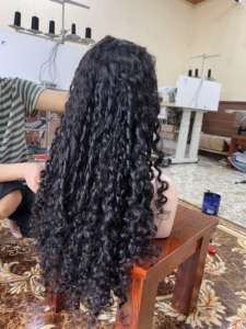 Perruques vietnamiennes brutes en cheveux humains, boucles lâches, perruques à dentelle frontale en cheveux humains, vente en gros, perruques à dentelle HD sans colle pour femmes noires - Product Image 4