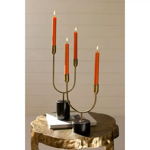 Ensemble de 2 bougeoirs à double cône en laiton avec base en marbre pour fête de mariage et centre de table décoratif pour la Saint-Valentin - Product Image 1