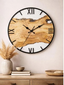 Horloge murale élégante en bois et métal pour salon et chambre à coucher, rehausse l'aspect intérieur naturel et contemporain, provenant d'Inde. - Product Image 3