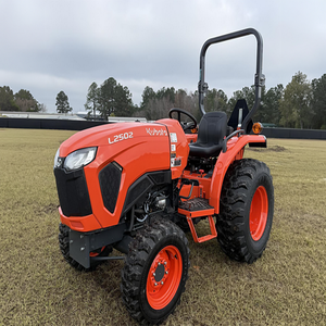 รถแทรกเตอร์ขนาดเล็ก Kubota L2502 ขับเคลื่อนสี่ล้อ เครื่องยนต์ดีเซลสามสูบ พร้อม PTO 540 แรงม้า สำหรับอุปกรณ์การเกษตรที่มีประสิทธิภาพ - Product Image 5