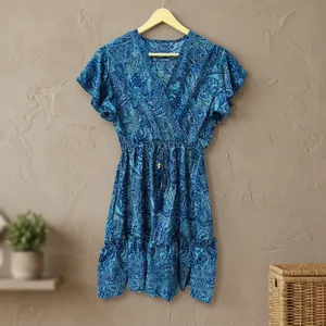 Robe mini en soie faite à la main pour femme, motif Paisley, manches à volants, taille smockée, imprimé élégant, tenue de vacances bohème, taille unique, plage - Product Image 1