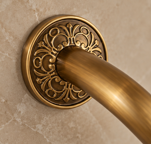 Tirador de Puerta Clásico Ornamentado con Acabado Dorado, Agarre Texturizado, Tirador Largo Decorativo para Muebles - Product Image 5