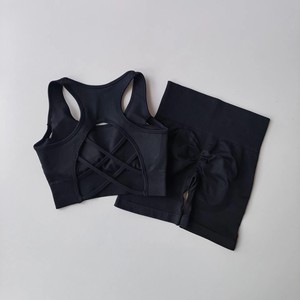 Conjunto Deportivo de Yoga para Mujer, Sólido, Sin Costuras, con Tirantes Cruzados, Pantalones Cortos de Cintura Alta, Transpirable, de Dos Piezas - Product Image 4