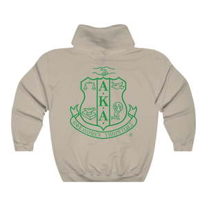 Sudadera con Capucha AKA Crest de Renombre Mundial, Color Beige Arena con Bordado Verde, Sudadera Personalizada con Diseño Griego - Product Image 2