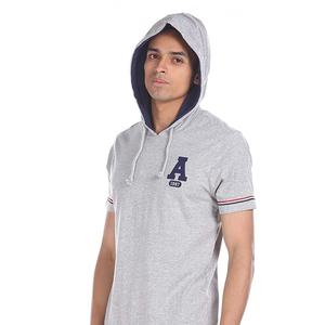 เสื้อยืดผู้ชายทรงสลิมฟิตผ้าฝ้ายโพลีเอสเตอร์พร้อมฮู้ดดีไซน์สำหรับยิมฟิตเนส - Product Image 4