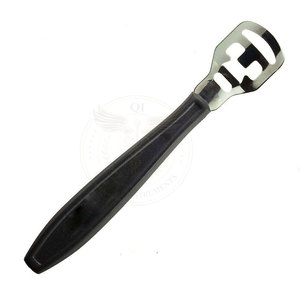 Cortacallos de Doble Cara de Acero Inoxidable de Lujo, Instrumento de Pedicura de QORVEX INSTRUMENTS para el Cuidado de los Pies - Product Image 4