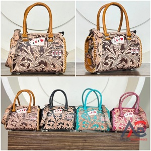 กระเป๋าเดินทางหนังลายดอกไม้พรีเมียม รุ่น Speedy Duffel ขนาดกลาง ดีไซน์ 777 Jackpot สำหรับออกกำลังกาย ท่องเที่ยว พักค้างคืน ความจุขนาดใหญ่ - Product Image 1