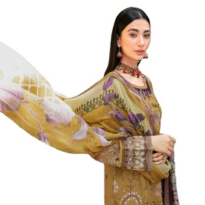 Robe Panjabi pakistanaise brodée sur pelouse pour femmes Costume Salwar Kameez trois pièces conçu par Ramsha Vol MASHAAL-8 - Product Image 1