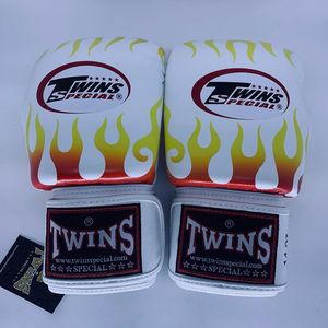 Gants de boxe MMA de haute qualité à prix abordable, imprimés UFC, gants d'entraînement professionnels, en cuir PU respirant, personnalisables - Product Image 1