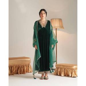DESIGNER TERCIOPELO ZARI BORDADO TRABAJO VESTIDO FONDO CON DUPATTA VERDE - Product Image 1