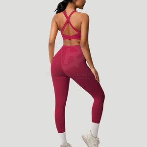 Ensemble de yoga 3 pièces léger et respirant pour femmes, tissu lisse, coupe extensible, vêtements de sport, haut, leggings, veste, personnalisable - Product Image 5