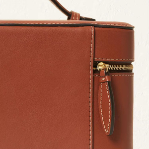 Leather Cosmetic Case <b>Medium</b> Size Zipper Closure Classic Style Soft Handle <b>Brown</b> Color <b>Brown</b> leather makeup bag - Product Image 4