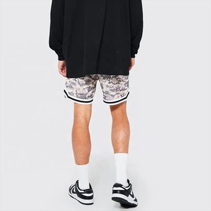 Pantalones cortos deportivos informales para hombre, estampado personalizado, malla de algodón 100%, secado rápido, ecológico y transpirable, patrón sólido - Product Image 3