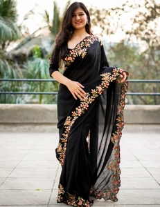 KV Embroidered Bollywood Style Silk <b>Blend</b> Saree - Product Image 3