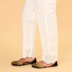 กางเกงขายาวทรงตรงสีขาวสำหรับผู้หญิง ไซส์ S รุ่น PW4514 - Product Image 1