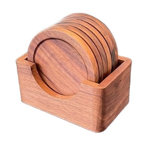 Posavasos de Madera Marrón Oscuro Resistentes al Calor, Diseño Moderno Multicolor, 400 mm de Diámetro para Uso en Mesas de Hogar y Hotel - Product Image 1