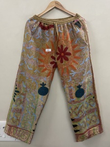 Pantalones de algodón bordados Suzani para mujer, pantalones étnicos florales estilo bohemio, cintura elástica con cordón, longitud completa - Product Image 2