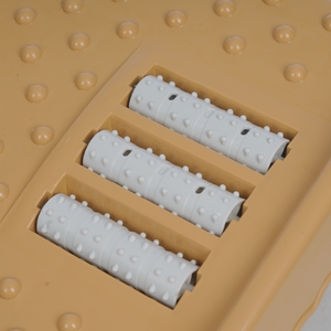 Reposapiés Ergonómico 2135 con 3 Rodillos de Masaje, Reposapiés Ajustable de Plástico PP para Oficina, Hogar, Estudio y Relajación - Product Image 4