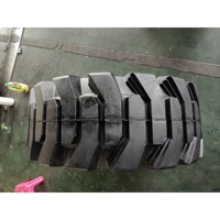 Nouvelle Offre Spéciale Pneus Pleins en Mousse PU Remplis de Caoutchouc, Conception Radiale Topower 355/55D625, Haute Qualité, Caoutchouc Chinois Tout-Terrain, Sans Souci