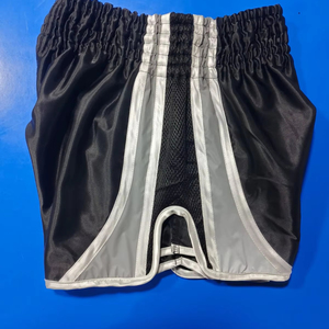 Shorts de Muay Thai sur mesure, tissu respirant et doux, conçus pour le confort et la performance, service OEM. - Product Image 1