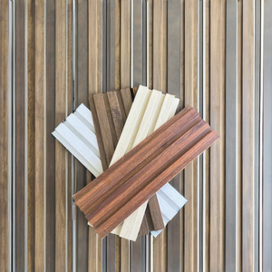 Revêtement décoratif cannelé moderne en PVC de l'Inde Panneaux muraux 3 vagues 5 vagues 200mm Appartements Étanche Ignifuge Garantie à vie - Product Image 1