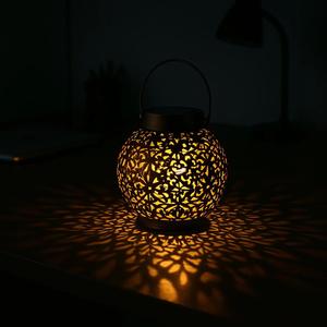 Linterna estrella con proyección de estrellas Luces decorativas para jardín y patio Iluminación exterior única - Product Image 2