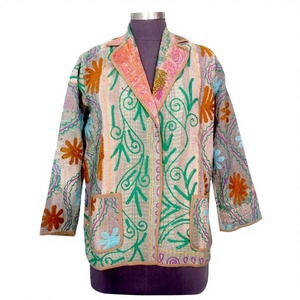 Chaqueta de Mujer Moderna y Elegante, de Algodón Estampado, Hecha a Mano con Técnica Kantha, de Manga Larga, Reversible, Transpirable, Ecológica y Vintage para Otoño - Product Image 1