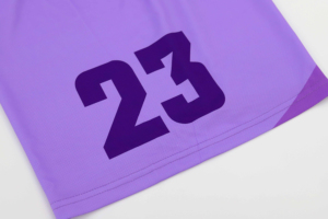 Shorts de football athlétiques respirants, logo d'équipe personnalisé, shorts de football anti-humidité, vêtements de sport pour les séances d'entraînement - Product Image 4